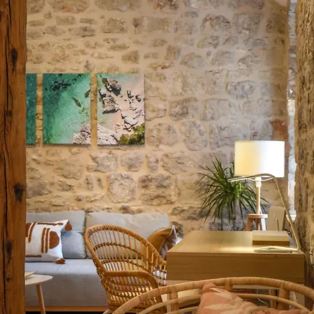 Apartment Historic Stone Loft - Zf *