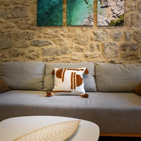 Apartment Historic Stone Loft - Zf *