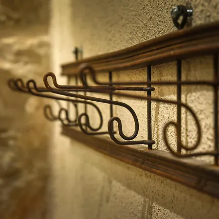Historic Stone Loft - Zf